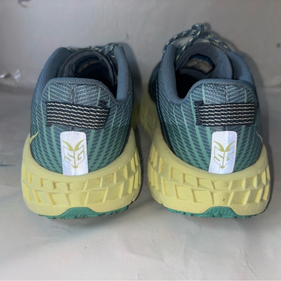 Hoka One One SpeedGoat 4 Athletic ShoesSize 7 - Picture 5 of 7